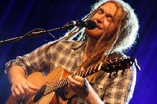 Newton Faulkner @ The Leamington Assembly, Leamington Spa on 13-05-2012
