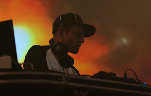 DJ Shadow @ Leeds University (The Refectory), Leeds on 30-11-2006