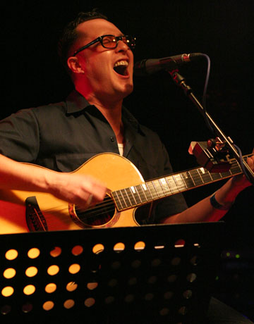 Miles Hunt