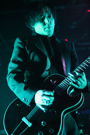 Queens of the Stone Age
