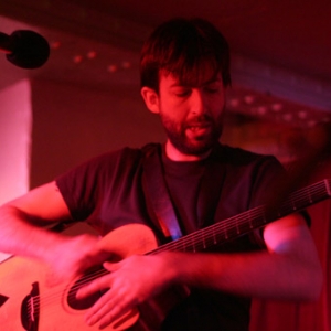 Jon Gomm