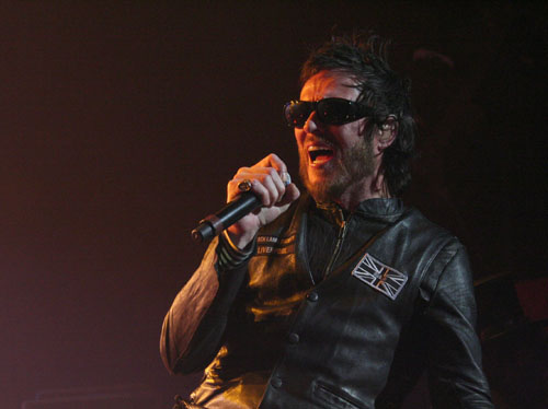 Velvet Revolver @ Carling Apollo, Manchester on 17-03-2008