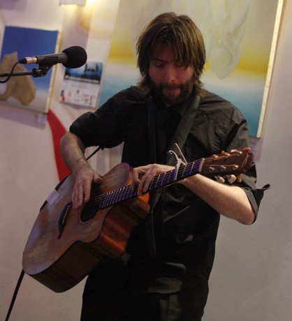 Jon Gomm