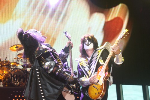 Kiss