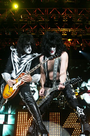 Kiss
