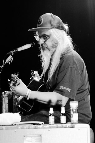J Mascis (solo)