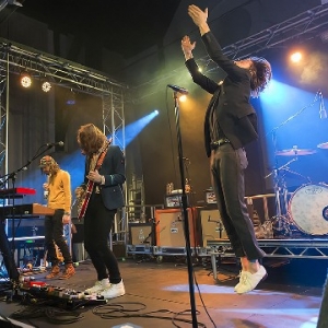 Cage The Elephant