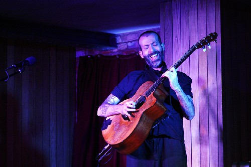 Jon Gomm @ The HiFi Club, Leeds on 05-10-2017