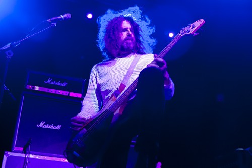 https://www.egigs.co.uk/photos/2022/DinosaurJr-221013-DJM27.jpg